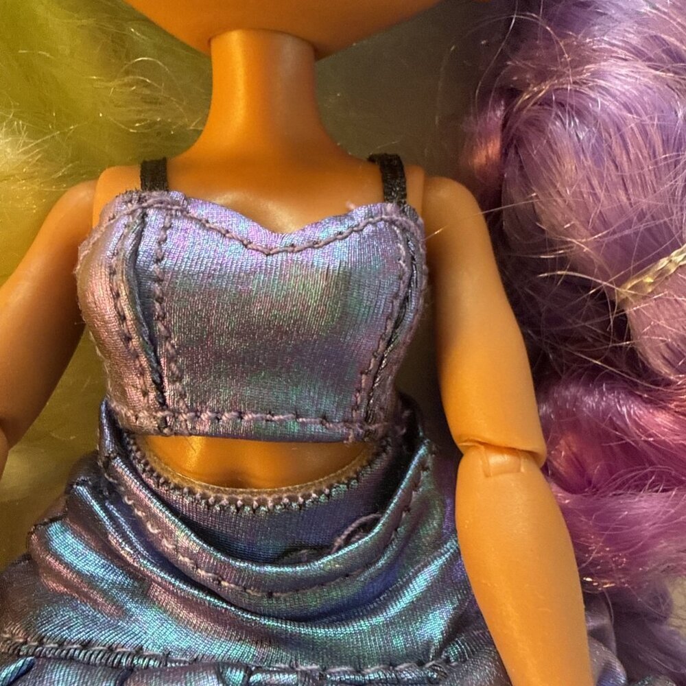 2 LOL Surprise OMG Queens Runway Doll Purple Pink Hair Blue Eyes 9" Blond 11.5 - Picture 3 of 13
